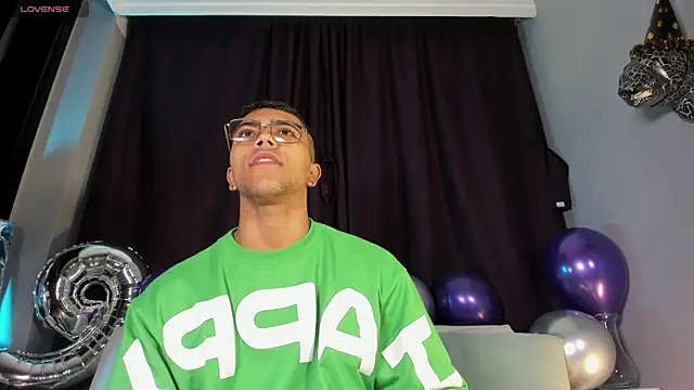 Colstorw  online show from November 15, 10:30 am