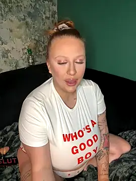 Snapshot of XxXMistyXxX chatting on November 12, 11:19 pm XxXMistyXxX online show from November 12, 11:19 pm