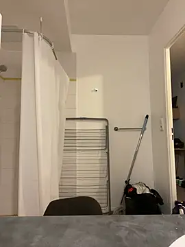 Renoirmonter online show from February 17, 3:31 pm