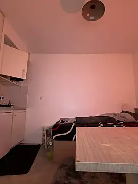 Renoirmonter online show from April 11, 6:43 am