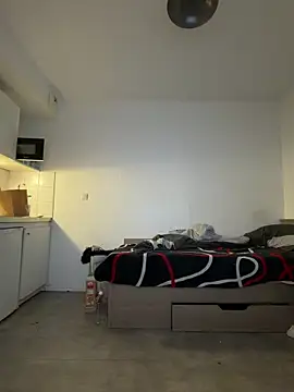 Renoirmonter online show from April 27, 5:49 am