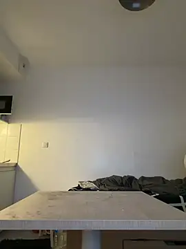 Renoirmonter online show from March 29, 8:43 pm