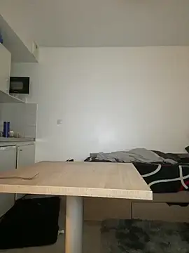 Renoirmonter online show from March 1, 7:14 pm