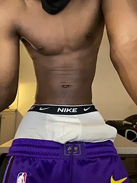 Renoirmonter online show from March 5, 5:09 pm