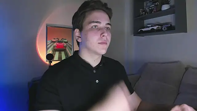 Snapshot of Eric_ether chatting on November 9, 8:13 pm Eric ether online show from November 9, 8:13 pm