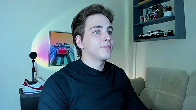 Snapshot of Eric_ether chatting on September 9, 7:34 pm Eric ether online show from September 9, 7:34 pm