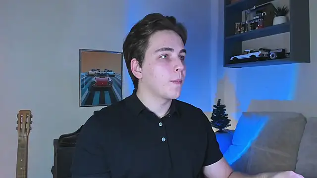 Snapshot of Eric_ether chatting on December 14, 7:08 pm Eric ether online show from December 14, 7:08 pm