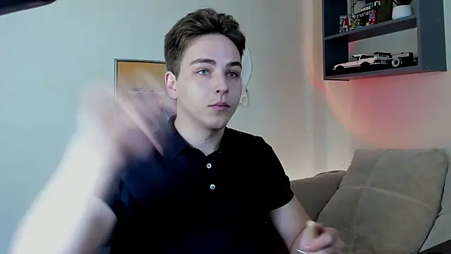 Snapshot of Eric_ether chatting on October 9, 7:25 pm Eric ether online show from October 9, 7:25 pm