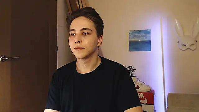 Snapshot of Eric_ether chatting on March 14, 9:03 am Eric ether online show from March 14, 9:03 am