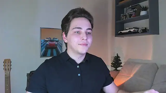 Snapshot of Eric_ether chatting on December 15, 8:47 pm Eric ether online show from December 15, 8:47 pm