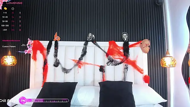 Snapshot of MartinaGracex chatting on October 25, 11:05 pm MartinaGracex online show from October 25, 11:05 pm