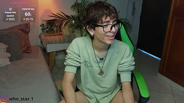 Snapshot of Matty_Sparkk chatting on June 7, 1:27 pm Matty Sparkk online show from June 7, 1:27 pm