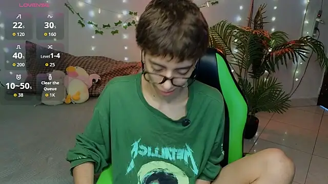 Matty Sparkk online show from April 9, 1:06 pm