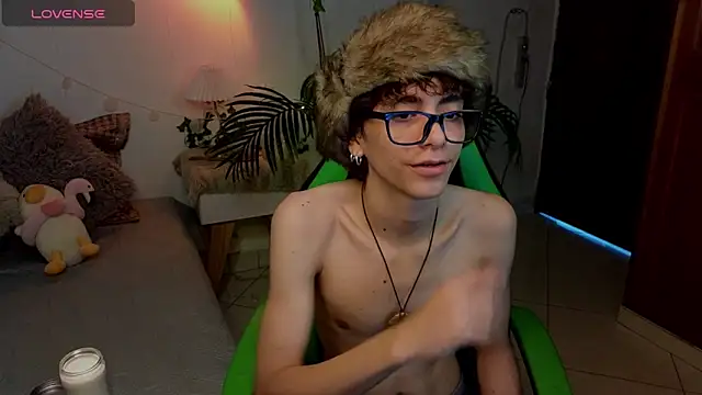 Snapshot of Matty_Sparkk chatting on June 10, 1:12 pm Matty Sparkk online show from June 10, 1:12 pm