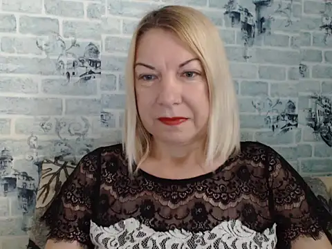 Snapshot of Lillia_Ray chatting on September 13, 7:52 am Lillia Ray online show from September 13, 7:52 am