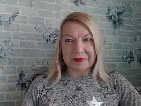 Snapshot of Lillia_Ray chatting on November 22, 8:24 am Lillia Ray online show from November 22, 8:24 am