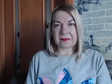 Snapshot of Lillia_Ray chatting on February 22, 10:28 am Lillia Ray online show from February 22, 10:28 am