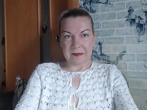 Lillia Ray online show from April 3, 2:45 pm