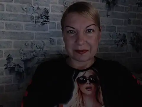 Snapshot of Lillia_Ray chatting on October 19, 6:16 am Lillia Ray online show from October 19, 6:16 am