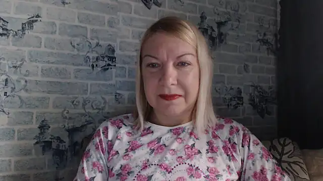 Snapshot of Lillia_Ray chatting on October 24, 5:06 am Lillia Ray online show from October 24, 5:06 am