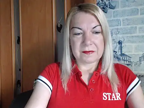 Lillia Ray online show from June 15, 6:02 am