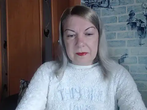 Lillia Ray online show from March 29, 7:43 am