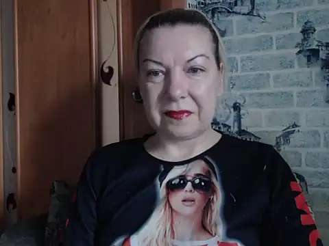 Lillia Ray online show from March 14, 5:57 am