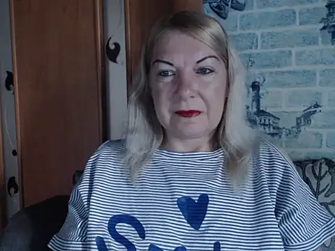 Lillia Ray online show from May 29, 7:47 am