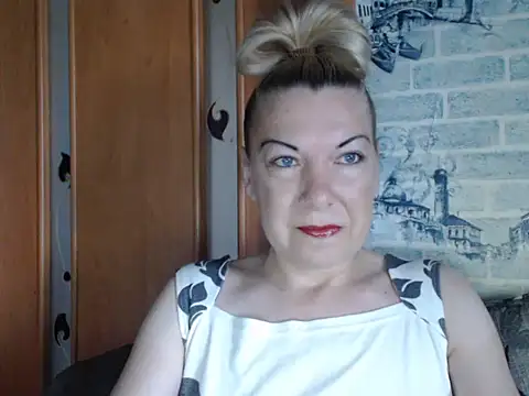 Lillia Ray online show from June 19, 6:41 am