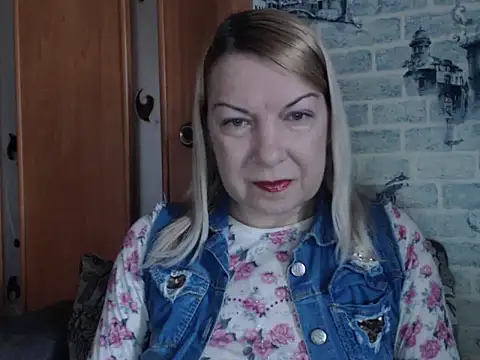 Lillia Ray online show from March 13, 8:41 am