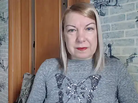 Snapshot of Lillia_Ray chatting on February 7, 8:33 am Lillia Ray online show from February 7, 8:33 am