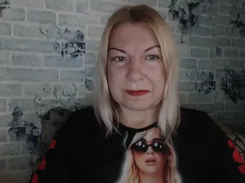 Snapshot of Lillia_Ray chatting on November 8, 10:30 am Lillia Ray online show from November 8, 10:30 am