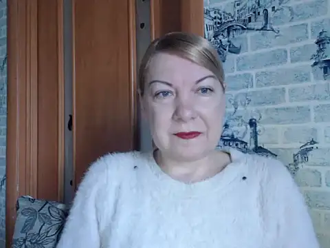 Snapshot of Lillia_Ray chatting on February 9, 8:12 am Lillia Ray online show from February 9, 8:12 am