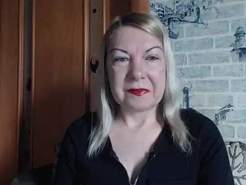 Lillia Ray online show from April 19, 5:52 am