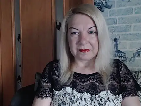 Lillia Ray online show from June 3, 6:58 am