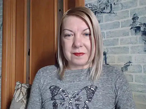 Snapshot of Lillia_Ray chatting on February 8, 9:18 am Lillia Ray online show from February 8, 9:18 am