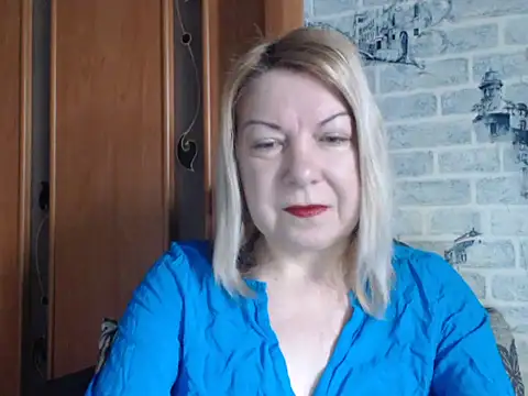 Snapshot of Lillia_Ray chatting on February 20, 8:38 am Lillia Ray online show from February 20, 8:38 am