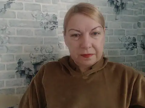 Snapshot of Lillia_Ray chatting on November 12, 9:24 am Lillia Ray online show from November 12, 9:24 am