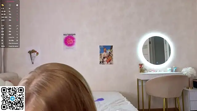 cassiemurr  online show from December 17, 7:57 am