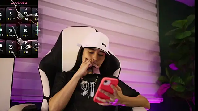 Danaa Rouse online show from November 13, 1:20 am