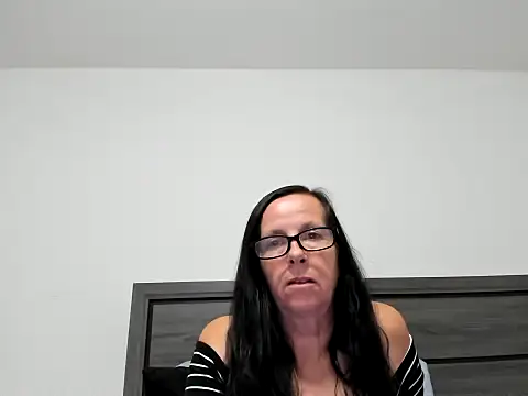 peachgoddess online show from October 2, 3:32 am