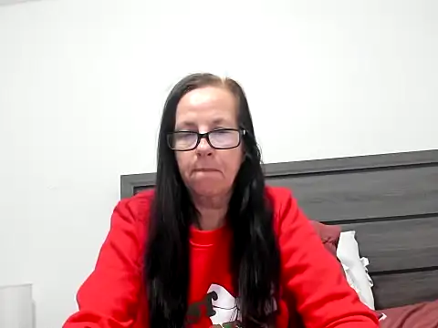 peachgoddess online show from December 1, 1:45 pm