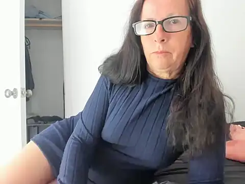 peachgoddess online show from May 4, 1:14 pm