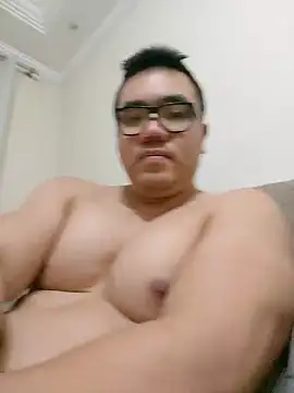 awesometeacher33 online show from April 7, 5:26 pm