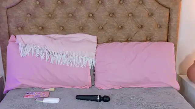 Mandyy1  online show from April 15, 8:53 am