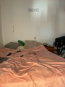 DarkVelvet online show from November 11, 10:10 am