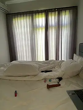 DarkVelvet online show from April 11, 6:54 am