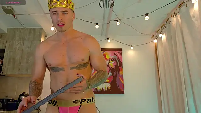 Snapshot of Ryannblue07 chatting on October 20, 11:49 pm Ryannblue07 online show from October 20, 11:49 pm