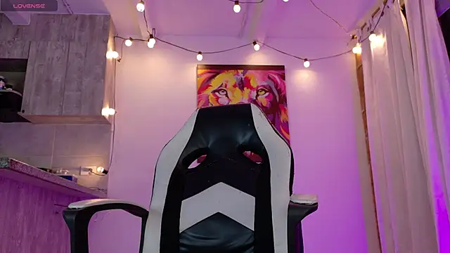 Snapshot of Ryannblue07 chatting on November 28, 11:16 pm Ryannblue07 online show from November 28, 11:16 pm