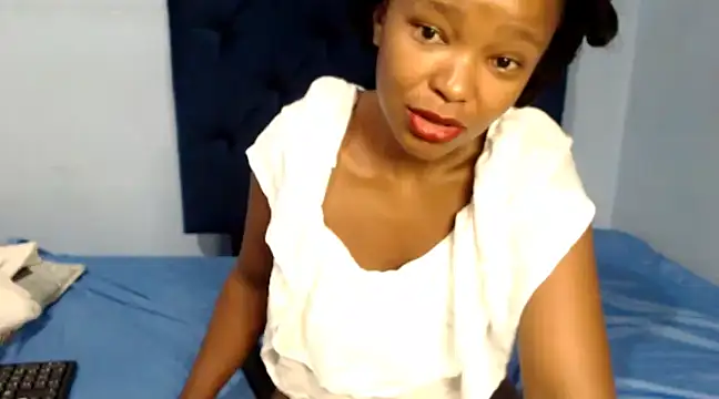ShyTiny Bae online show from March 14, 8:06 pm